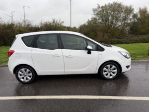 2017 Vauxhall Meriva 1.4 I Life in White — image 2