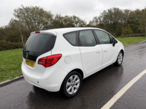 2017 Vauxhall Meriva 1.4 I Life in White — image 3