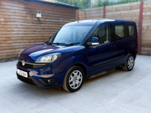 2023 Fiat Doblo Side Entry Wheelchair Accessible Disabled Access Vehicle Wav in Blue — image 5