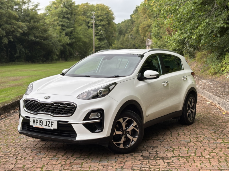 2019 Kia Sportage 1.6 T-Gdi 2 in White — image 1