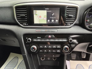 2019 Kia Sportage 1.6 T-Gdi 2 in White — image 5