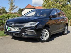 2022 MG Mg5 61.1kwh Exclusive Long Range Auto 5dr in Black — image 3