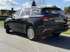 2022 MG Mg5 61.1kwh Exclusive Long Range Auto 5dr in Black — image 5