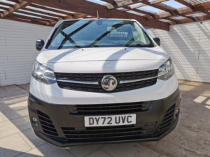 2022 Vauxhall Vivaro 1.5 Vivaro Dynamic 1.5d 100 M6 L2h1 2900 Panel Van in White — image 2