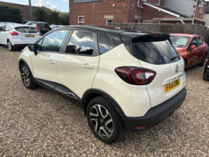 2018 Renault Captur 0.9 Iconic Tce 90 My18 in White — image 6