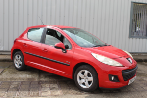 2010 Peugeot 207 1.4 Verve in Red — image 3