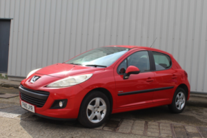 2010 Peugeot 207 1.4 Verve in Red — image 4