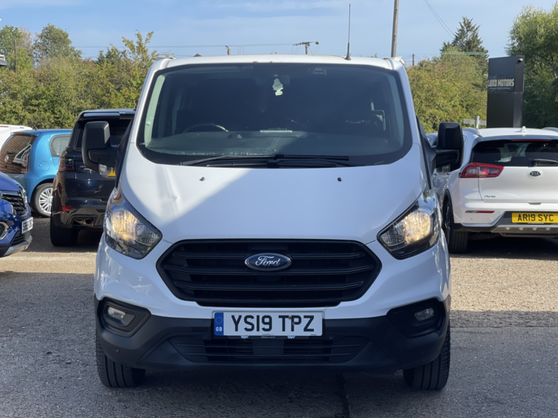 2019 Ford Transit Custom 2.0 320 Ecoblue in White — image 1