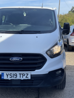 2019 Ford Transit Custom 2.0 320 Ecoblue in White — image 2