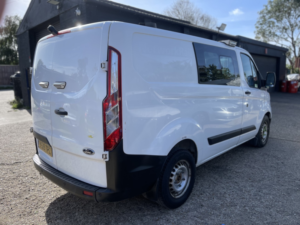 2019 Ford Transit Custom 2.0 320 Ecoblue in White — image 6