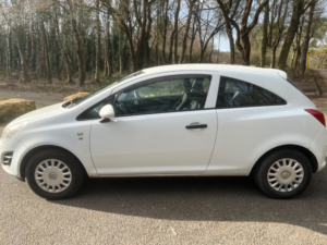 2012 Vauxhall Corsa 1.0 Ecoflex 12v S in White — image 5