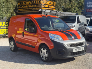 2022 Fiat Fiorino 1.3 Multijetii Tecnico Euro 6 (s/s) 5dr in Red — image 6