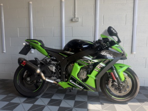 2019 Kawasaki Ninja Zx-10r Krt Replica in Green — image 2
