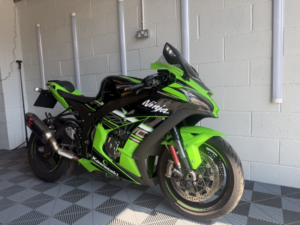 2019 Kawasaki Ninja Zx-10r Krt Replica in Green — image 4