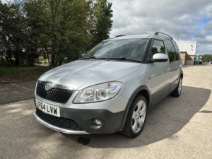 2014 Skoda Roomster 1.6 Tdi Scout in Silver — image 6