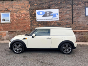 2013 MINI Clubvan 1.6 Clubvan Cooper D in White — image 4