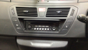 2013 Citroen C4 Picasso 1.6 E-Hdi Airdream Edition MPV 5dr Diesel Egs6 Euro 5 (s/s) (110 Ps) in White — image 4