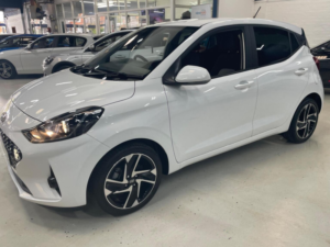 2021 Hyundai I10 1.0 Premium Euro 6 (s/s) 5dr in White — image 5