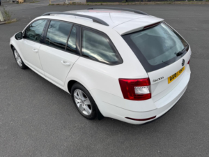 2018 Skoda Octavia 1.6 Tdi Se Euro 6 (s/s) 5dr in White — image 4
