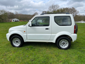 2012 Suzuki Jimny 1.3 Sz3 Estate in White — image 4