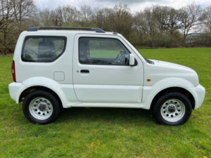 2012 Suzuki Jimny 1.3 Sz3 Estate in White — image 5