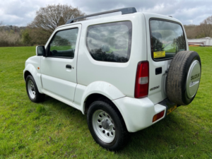 2012 Suzuki Jimny 1.3 Sz3 Estate in White — image 6