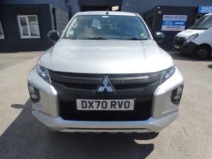 2020 Mitsubishi L200 2.2 Di-D Dc 4life 4WD Euro 6 (s/s) 4dr in Silver — image 2