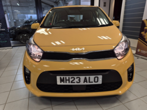 2023 Kia Picanto 1.0 Dpi 2 Hatchback 5dr Petrol AMT Euro 6 (s/s) (66 Bhp) in Yellow — image 4