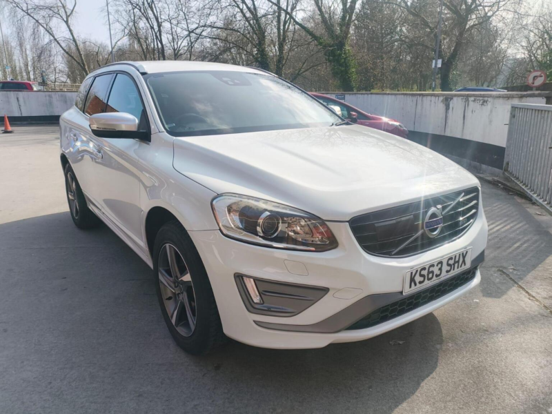 2013 Volvo Xc60 2.4 D5 R-Design Lux Nav Geartronic AWD Euro 5 5dr in White — image 1