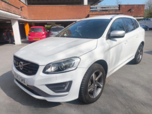2013 Volvo Xc60 2.4 D5 R-Design Lux Nav Geartronic AWD Euro 5 5dr in White — image 5