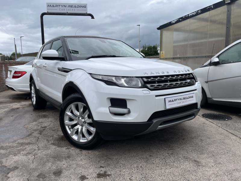 2014 Land Rover Range Rover Evoque 2.2 Sd4 Pure Tech in White — image 1