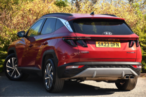 2023 Hyundai Tucson 1.6 T-Gdi Mhev Premium SUV 5dr Petrol Hybrid Dct Euro 6 (s/s) (150 Ps) in Red — image 3