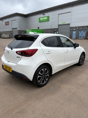 2018 Mazda Mazda2 1.5 Skyactiv-G Sport Nav+ Hatchback 5dr Petrol Manual Euro 6 (s/s) (90 Ps) in White — image 5