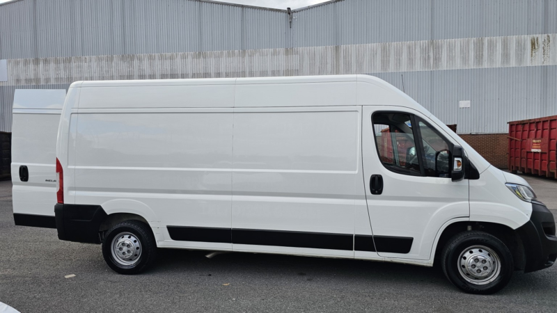 2020 Citroen Relay 2.2 Bluehdi 35 Enterprise in White — image 1
