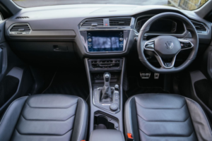 2021 Volkswagen Tiguan 2.0 Tdi R-Line SUV 5dr Diesel DSG 4motion Euro 6 (s/s) (200 Ps) in Blue — image 2