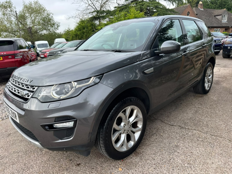 2015 Land Rover Discovery Sport 2.0 Td4 Hse in Grey — image 1