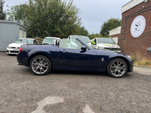 2013 Mazda Mx-5 2.0 I Venture in Blue — image 4