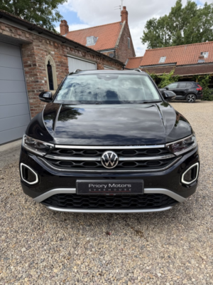 2022 Volkswagen T-Roc 1.5 Tsi Style in Black — image 6