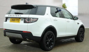 2018 Land Rover Discovery Sport 2.0 Td4 Hse Auto 4WD Euro 6 (s/s) 5dr in White — image 4