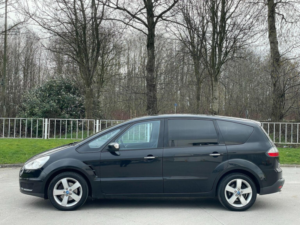 2010 Ford S-Max 2.0 Tdci Titanium 5dr in Black — image 4
