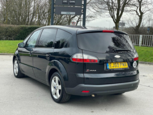 2010 Ford S-Max 2.0 Tdci Titanium 5dr in Black — image 5