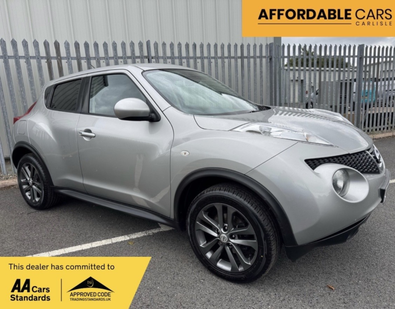 2012 Nissan Juke 1.6 Tekna in Silver — image 1