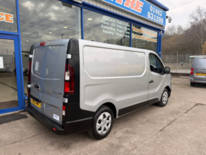 2023 Renault Trafic 2.0 Dci Blue Sl28 Business Panel Van 5dr Diesel Manual L1 H1 Euro 6 130 Ps in Grey — image 6