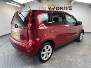 2011 Nissan Note 1.6 16v Tekna Hatchback 5dr Petrol Auto Euro 5 (110 Ps) in Red — image 5