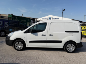 2016 Citroen Berlingo 1.6 Bluehdi 625 Enterprise L1 5dr in White — image 4
