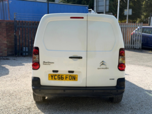 2016 Citroen Berlingo 1.6 Bluehdi 625 Enterprise L1 5dr in White — image 6