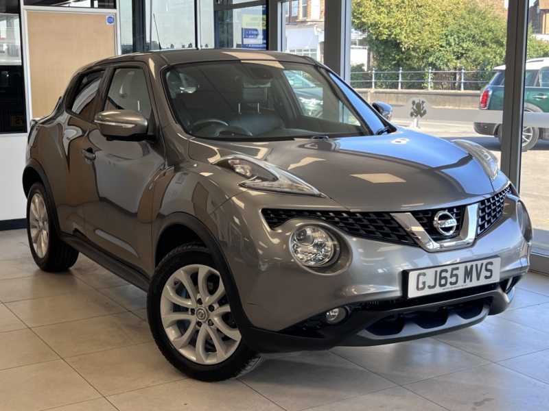 2015 Nissan Juke 1.2 Dig-T Tekna in Grey — image 1