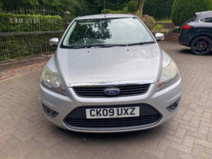 2009 Ford Focus 1.6 Zetec 5dr in Silver — image 3