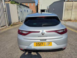 2017 Renault Megane 1.2 Tce Dynamique Nav Euro 6 (s/s) 5dr in Silver — image 5