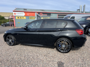 2019 BMW 1 Series 1.5 118i M Sport Shadow Edition 5-Door in Black — image 6